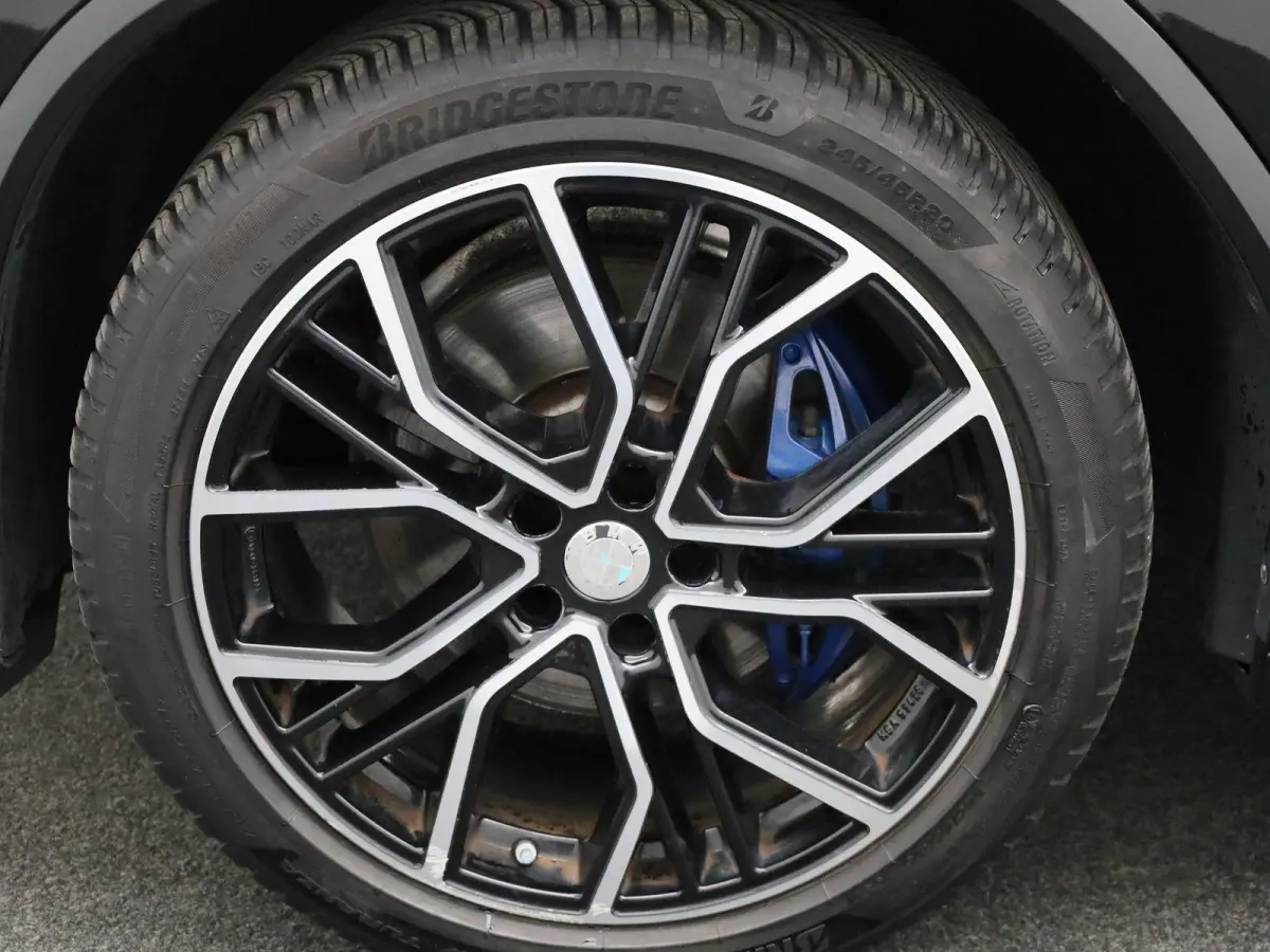 xDrive30i High Executive | Automaat | Apple Carplay / Android Auto | M-Pakket | Panoramadak | Achteruitrijcamera | Parkeersensoren | Sfeerlichting | Stoelverwarming |