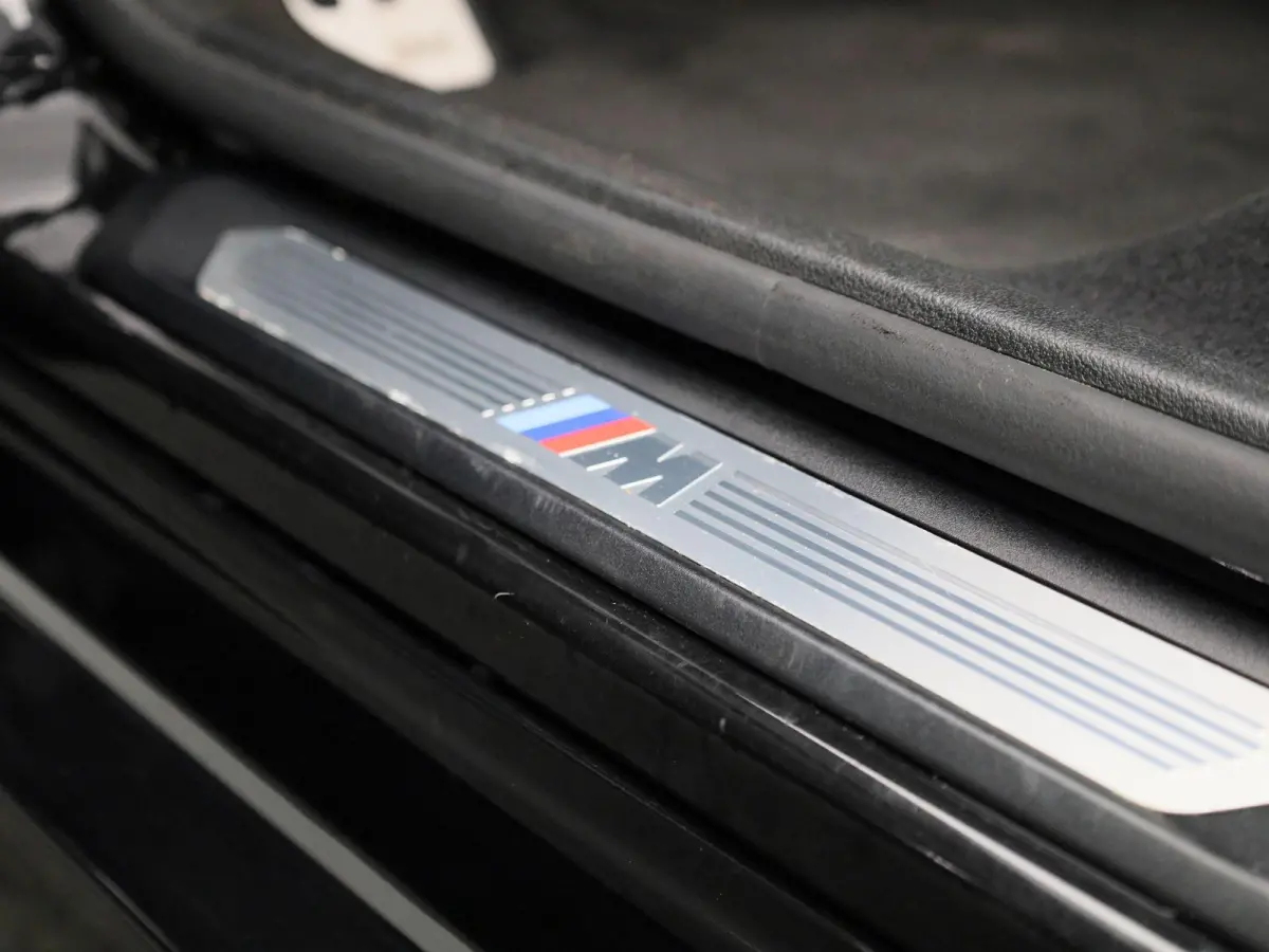 xDrive30i High Executive | Automaat | Apple Carplay / Android Auto | M-Pakket | Panoramadak | Achteruitrijcamera | Parkeersensoren | Sfeerlichting | Stoelverwarming |