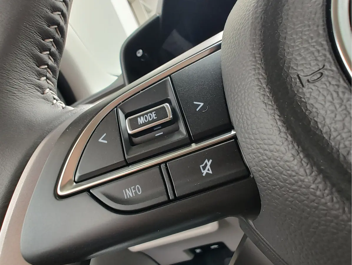 1.2 STYLE SMART HYBRID AUTOMAAT Direct Leverbaar | Tot 10 JAAR GARANTIE! | Inclusief € 2.500,- Voorraad Voordeel