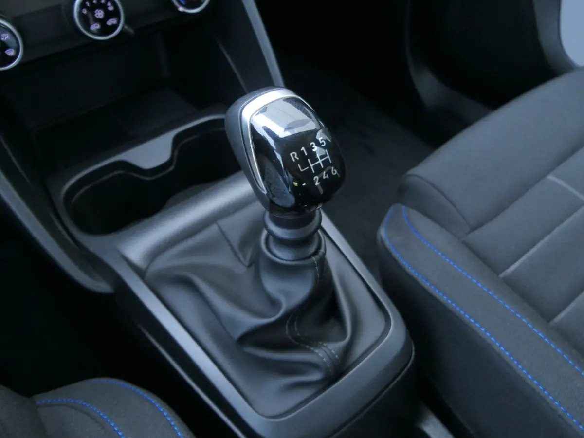 1.2 Turbo 100pk Plus | Bluetooth | DAB | Cruise Controle