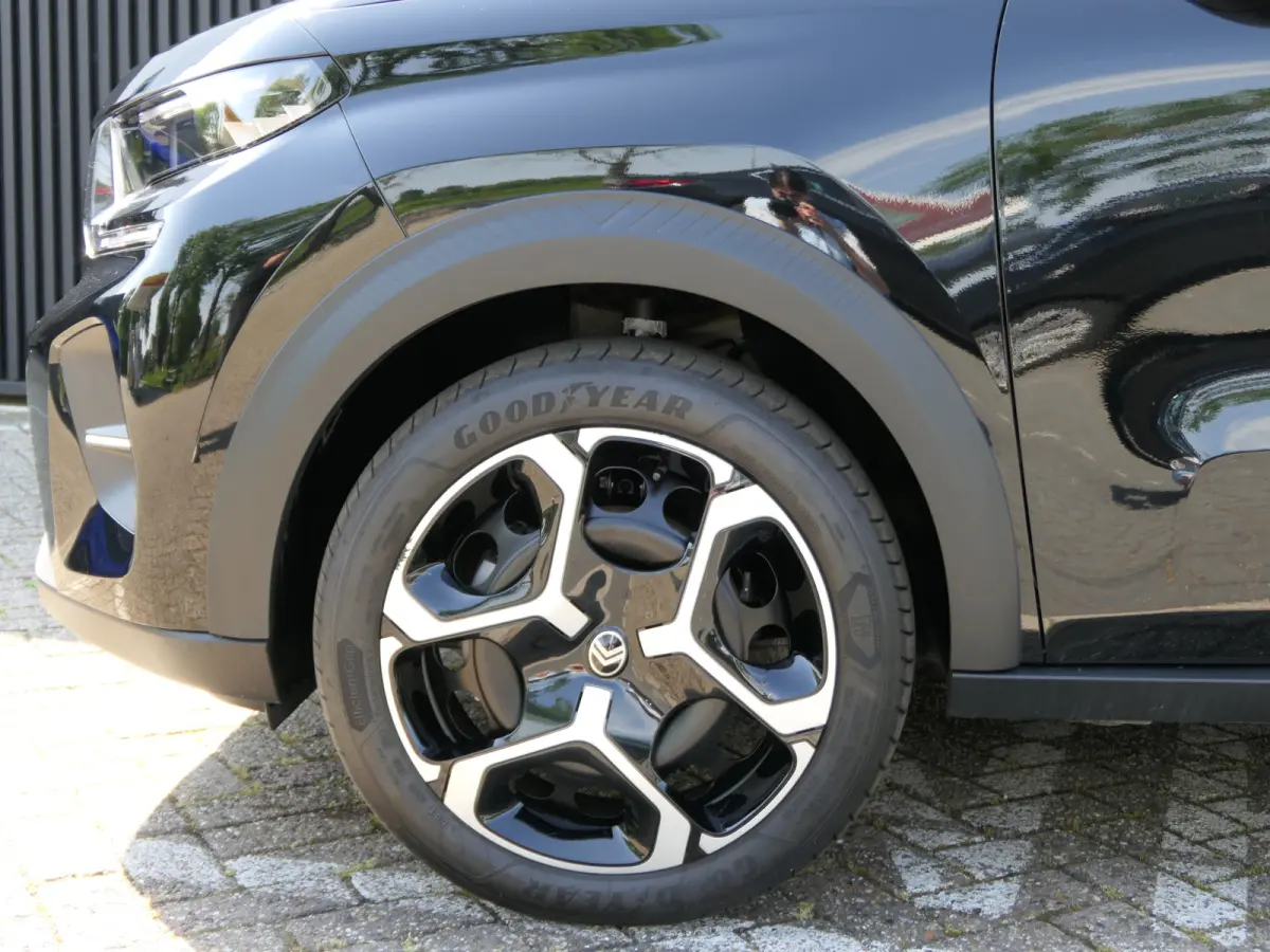 1.2 Turbo 100pk Plus | Bluetooth | DAB | Cruise Controle