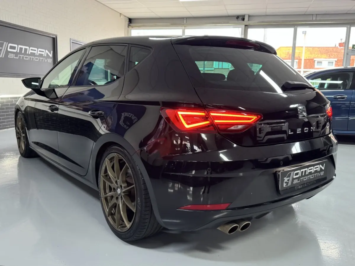 2.0 TSI FR DSG 191PK ACC CARPLAY SFEERVER.