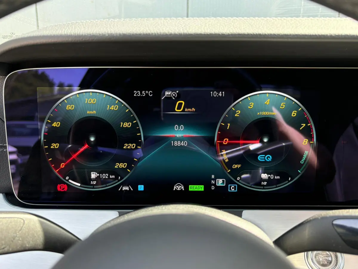 300 e 4MATIC AMG Line | 360 Camera | Adaptive Cruise | Lederen Bekleding | Matrix LED | Widescreen |
