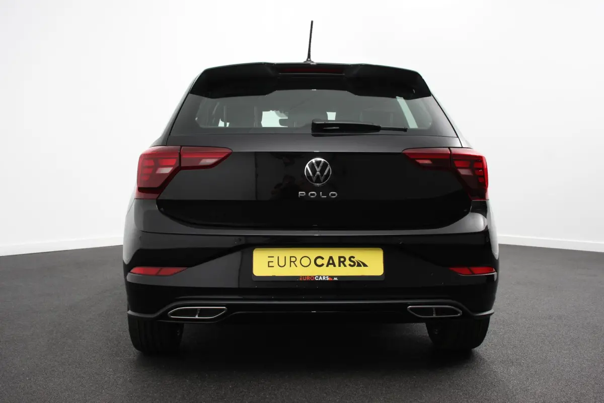 1.0 TSI DSG R-Line DEMO ! Panorama dak Navigatie App Connect/Apple Carplay/Android Auto Climate Control DAB LED Parkeer sensoren Camera Cruise control adaptieve Lichtmetalen velgen