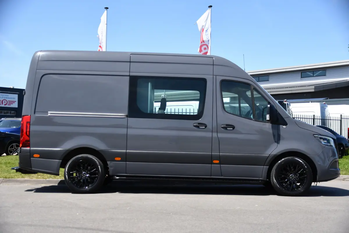 317 1.9 CDI L2H2 DC PB Edition Camera, Cruise, Carplay, 170pk, LED, 3500kg Trekhaak, Automaat, Sensoren, Multimedia, Uniek!