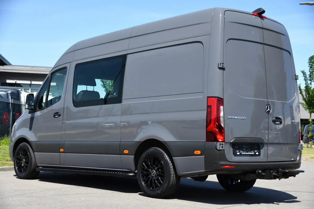 317 1.9 CDI L2H2 DC PB Edition Camera, Cruise, Carplay, 170pk, LED, 3500kg Trekhaak, Automaat, Sensoren, Multimedia, Uniek!