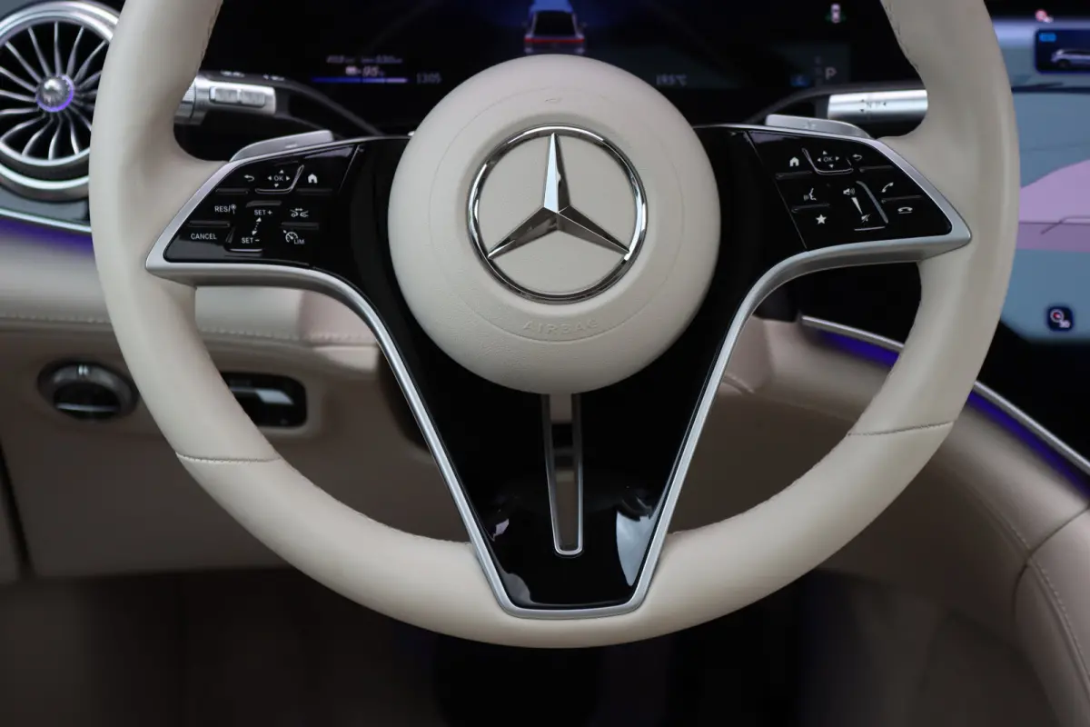 450+ AMG Line 108 kWh | Luchtvering | Hyperscreen | Achterasbesturing | Massage | Distronic+ | Entertainment Achter | Massage | Burmester | Verwarmd Stuurwiel | Tablet | HUD |
