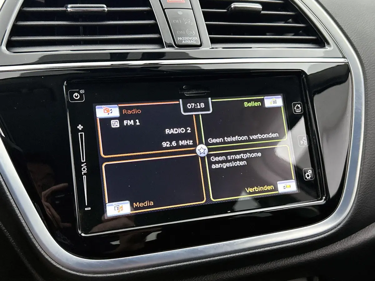 1.0 Boosterjet Comfort | STOELVERWARMING | AIRCO | CRUISE CONTROL | MULTIFUNCTIONEEL STUURWIEL |
