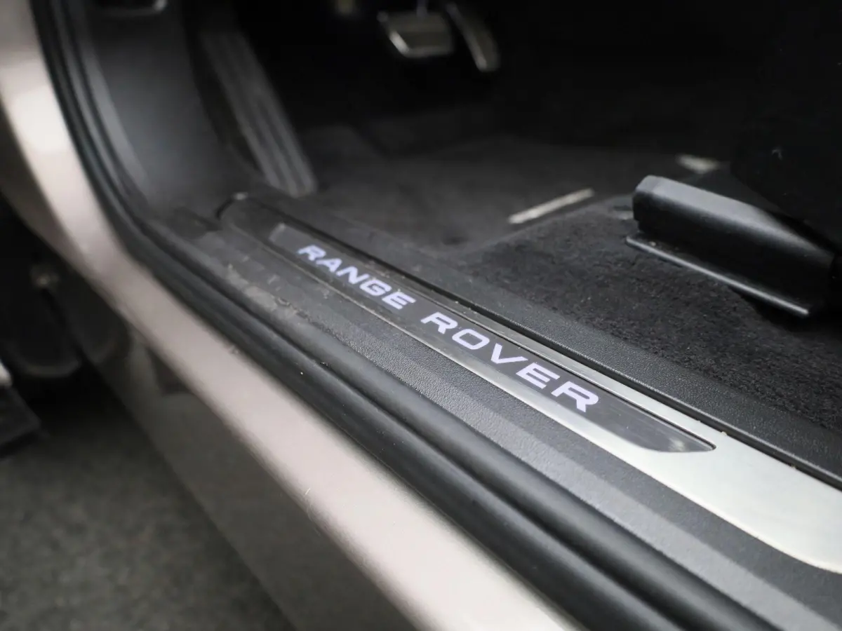 1.5 P300e AWD Autobiography | PANO-SCHUIFDAK | MERIDIAN AUDIO | STOEL-STUURWIELVERWARMING | LUXE LEDEREN BEKLEDING | CAMERA