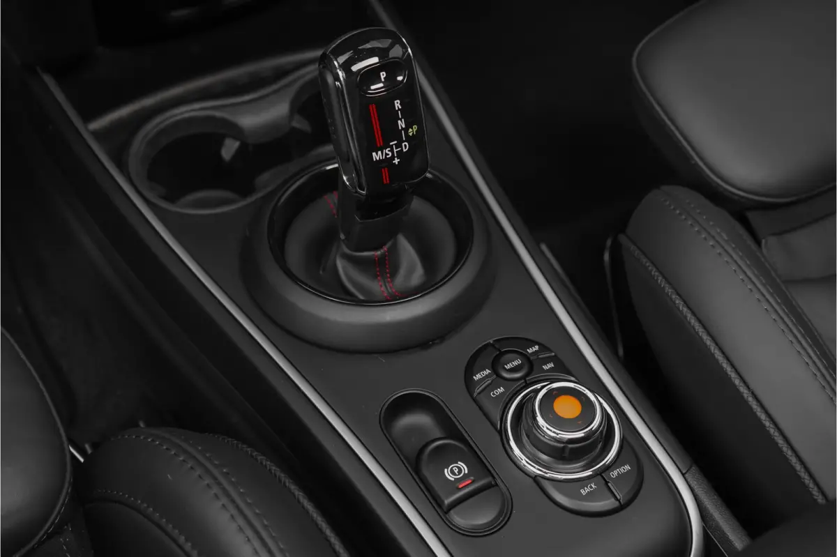 Mini 2.0 Cooper S JCW Pack Pano H/K Camera 19"