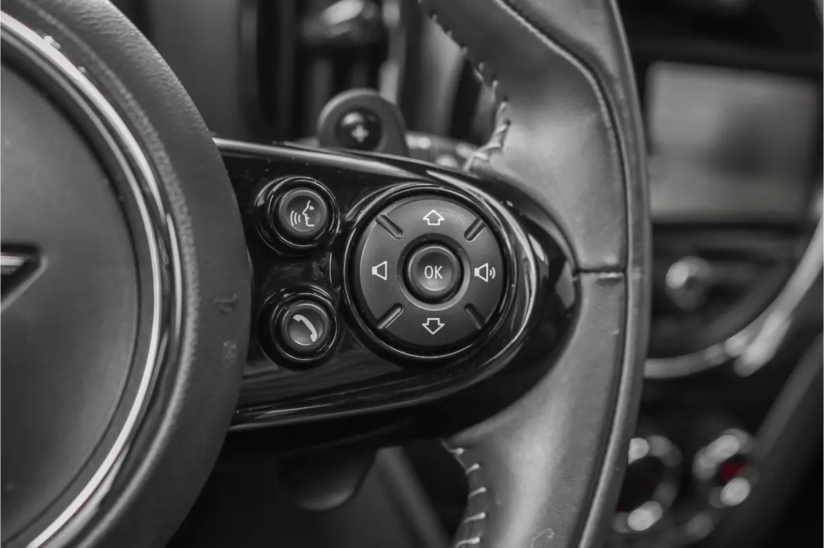 Mini 2.0 Cooper S JCW Pack Pano H/K Camera 19"