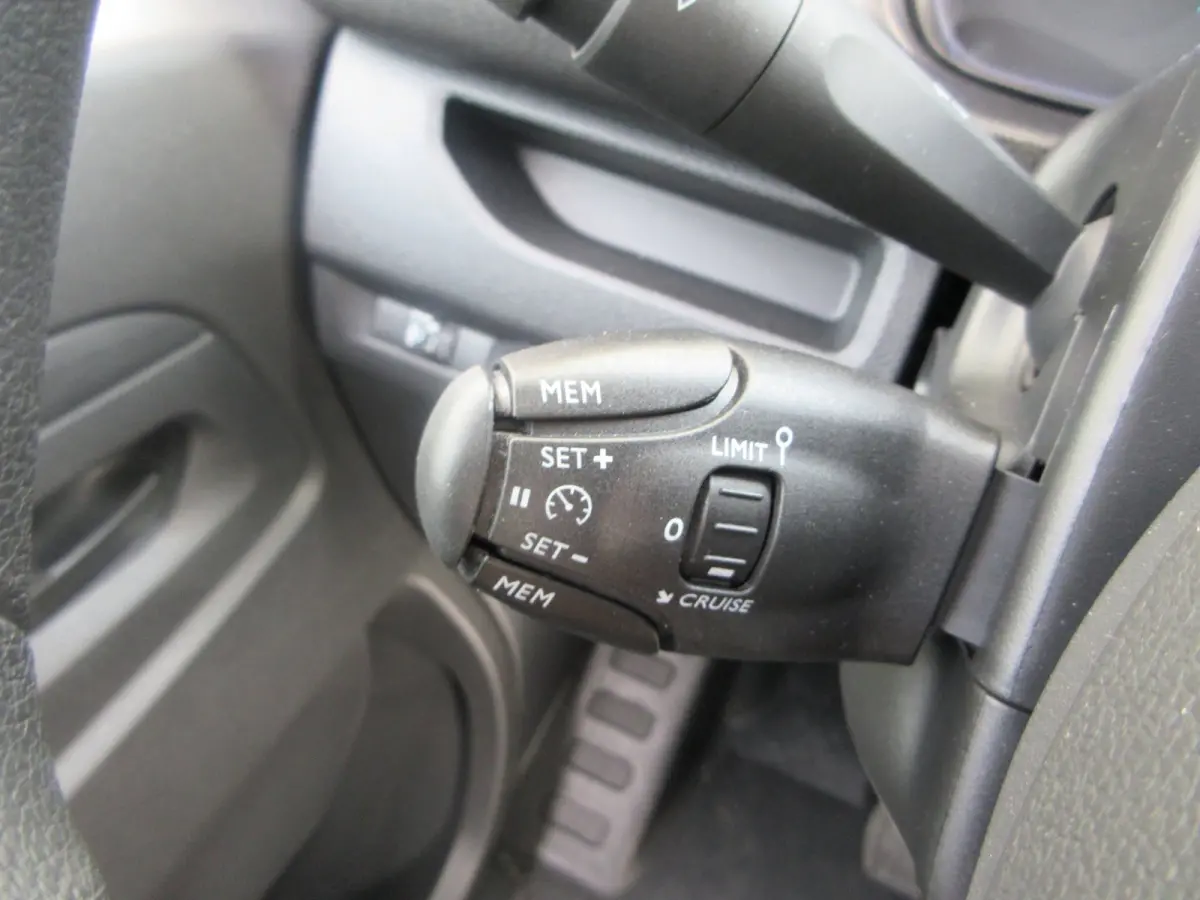 Electric L3 75 kWh, L3 75 kWh, 316km WLTP, Snelladen, Glasresteel, Glasauto.