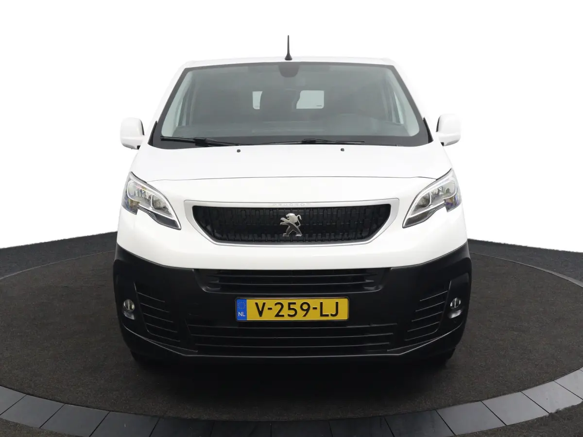 226S 1.6 BlueHDI 95 Premium | Automaat | Navigatie | Laadruimte Pakket | Parkeersensoren | Cruise Control | Bijrijders Bank