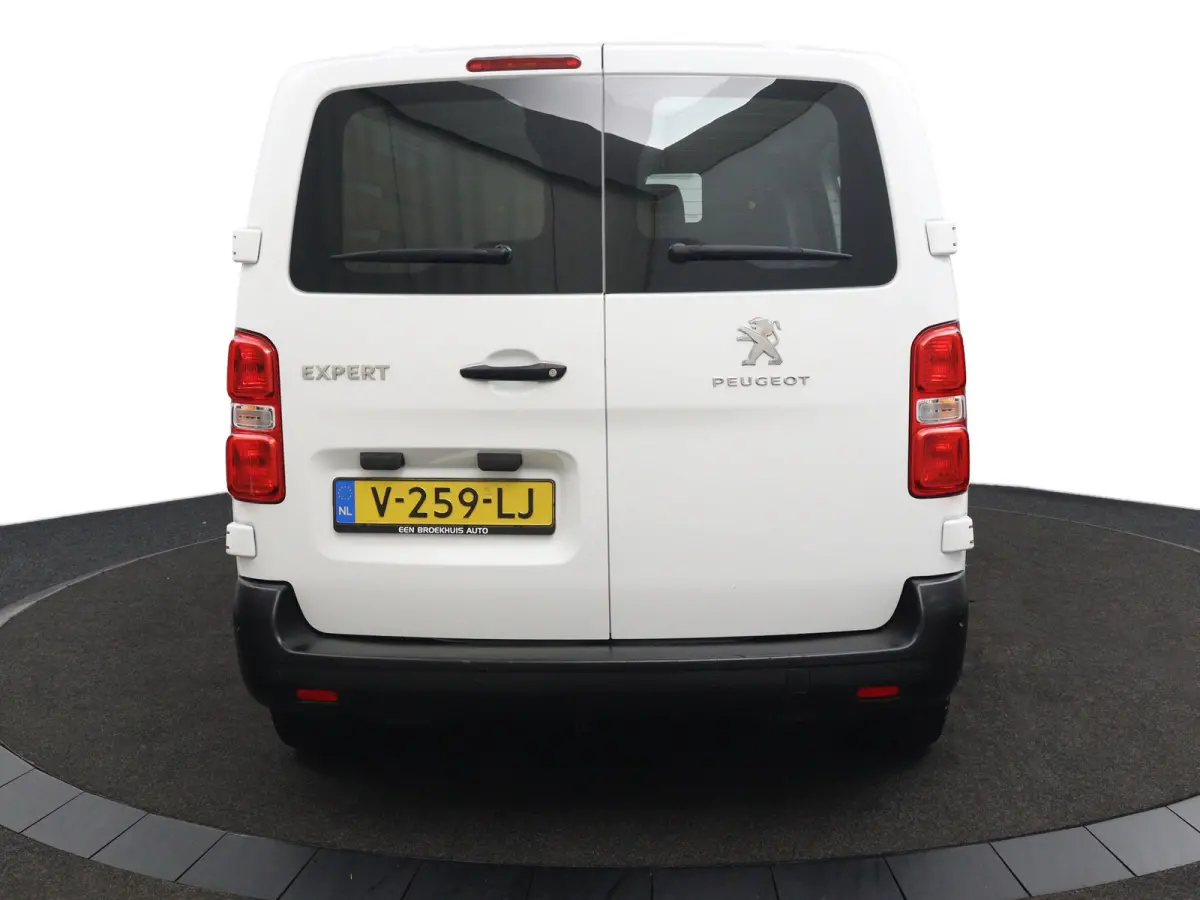 226S 1.6 BlueHDI 95 Premium | Automaat | Navigatie | Laadruimte Pakket | Parkeersensoren | Cruise Control | Bijrijders Bank
