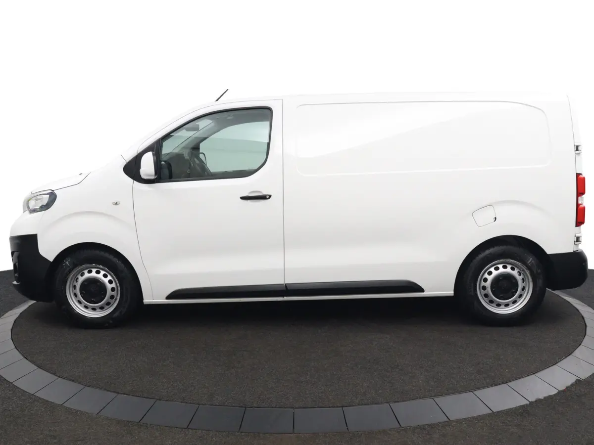 226S 1.6 BlueHDI 95 Premium | Automaat | Navigatie | Laadruimte Pakket | Parkeersensoren | Cruise Control | Bijrijders Bank