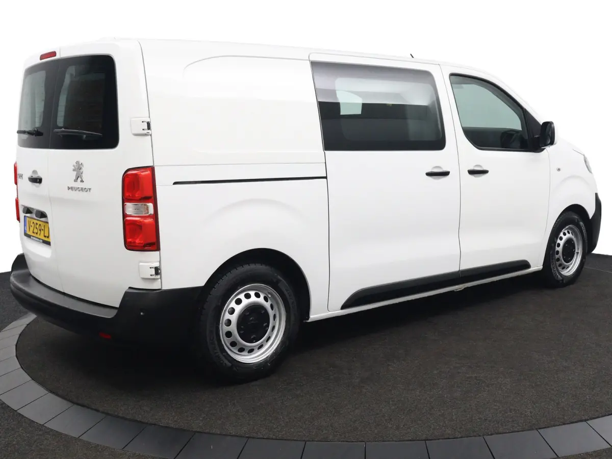 226S 1.6 BlueHDI 95 Premium | Automaat | Navigatie | Laadruimte Pakket | Parkeersensoren | Cruise Control | Bijrijders Bank