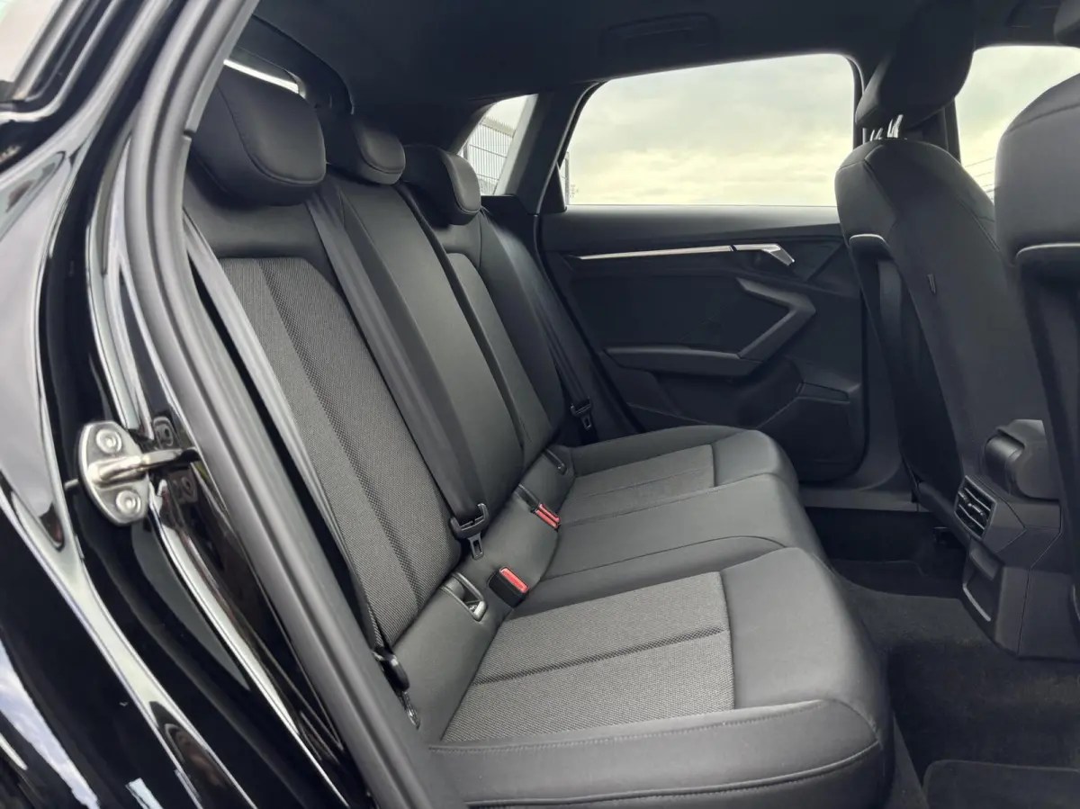 30 TFSI Pro Line acc apple carplay