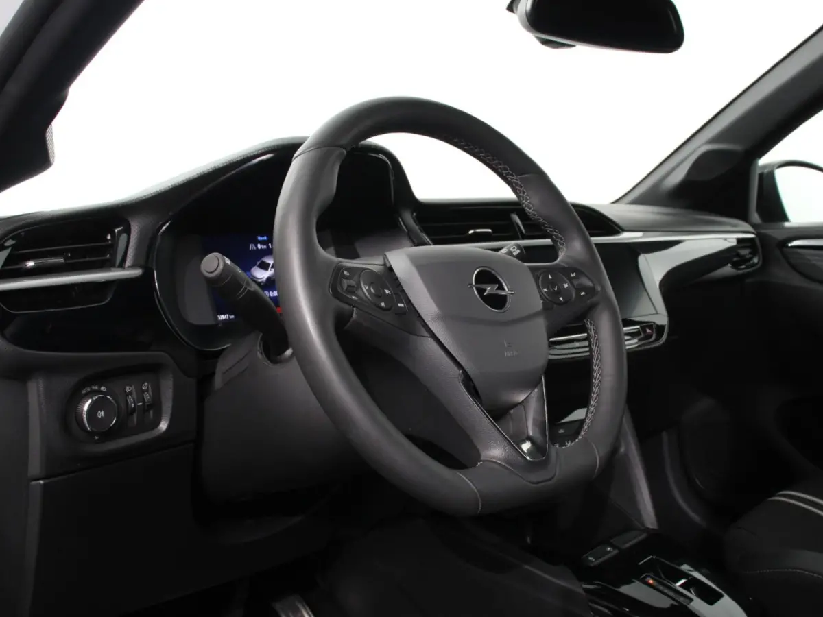1.2 Turbo 100pk Automaat GS DEMO! Navigatie Apple Carplay/Android Auto Digitale Cockpit Camera Parkeer sensoren Airco Lichtmetalen velgen