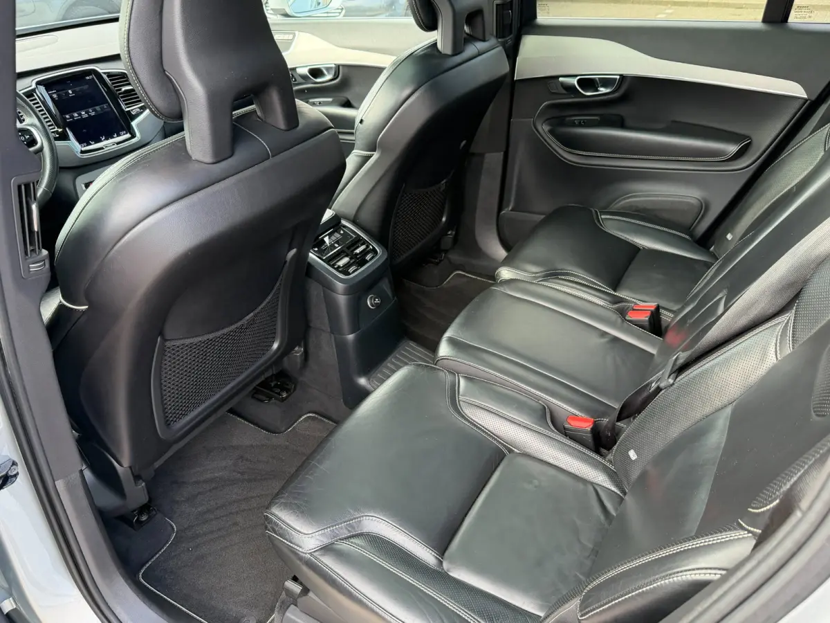 2.0 T8 Twin Engine AWD R-Design l ACC l 360 Camera