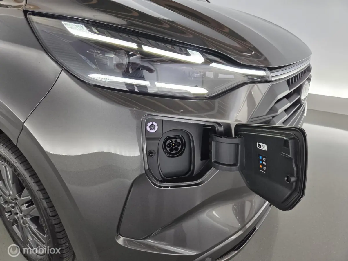 320 2.5 PHEV L2H1 Limited DC trekhaak|2xschuifdeur|nav|cam|acc|lmv17