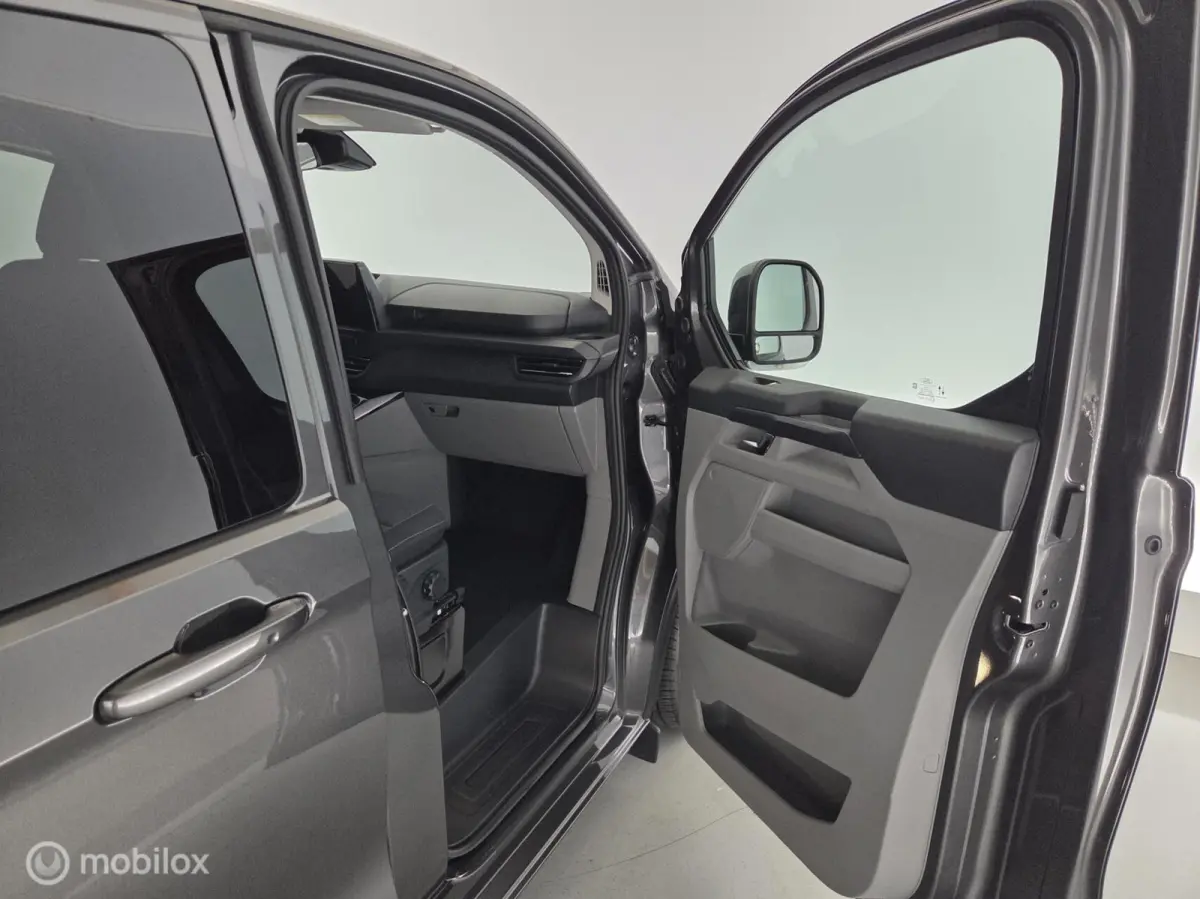 320 2.5 PHEV L2H1 Limited DC trekhaak|2xschuifdeur|nav|cam|acc|lmv17
