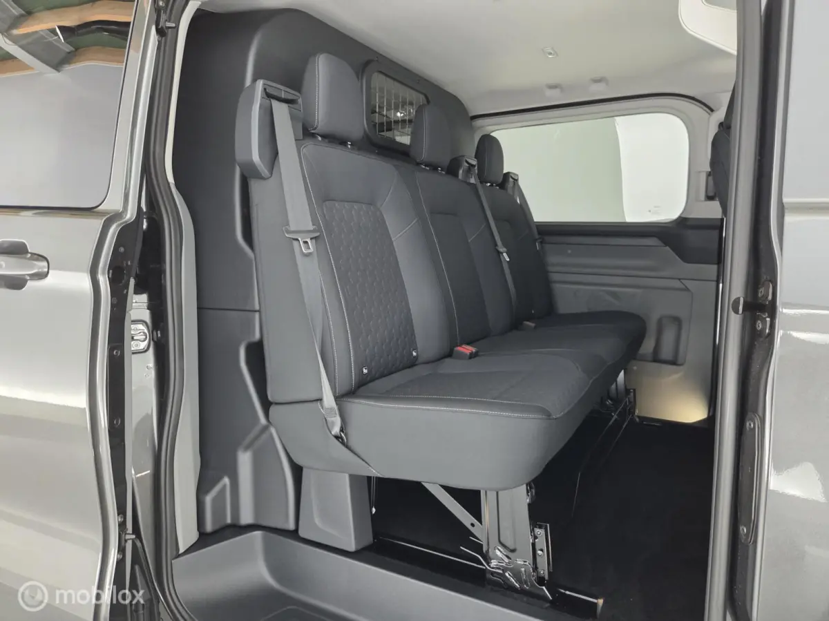 320 2.5 PHEV L2H1 Limited DC trekhaak|2xschuifdeur|nav|cam|acc|lmv17
