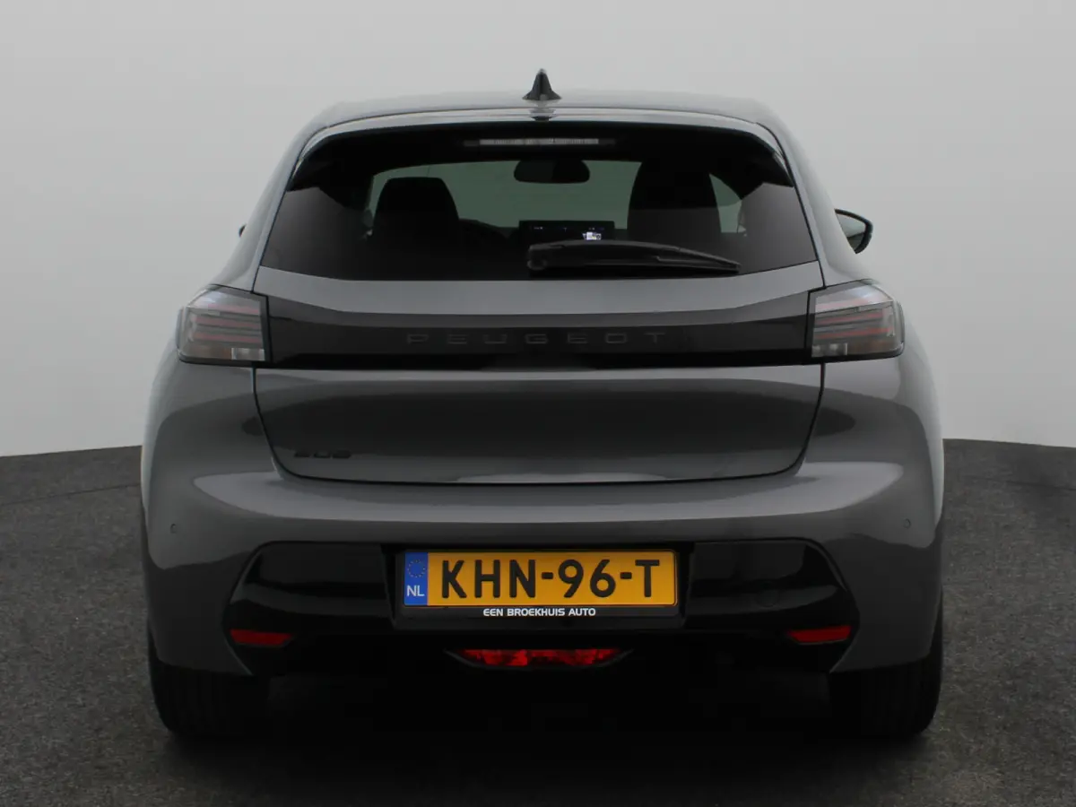 1.2 PureTech 100 Allure Cruise Control | Parkeersensoren Voor en Achter | Climate Control | Apple Carplay/Android Auto | Navigatie | 16" Lichtmetalen Velgen