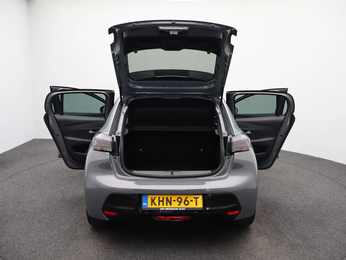 1.2 PureTech 100 Allure Cruise Control | Parkeersensoren Voor en Achter | Climate Control | Apple Carplay/Android Auto | Navigatie | 16" Lichtmetalen Velgen