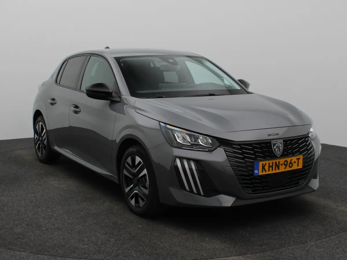 1.2 PureTech 100 Allure Cruise Control | Parkeersensoren Voor en Achter | Climate Control | Apple Carplay/Android Auto | Navigatie | 16" Lichtmetalen Velgen