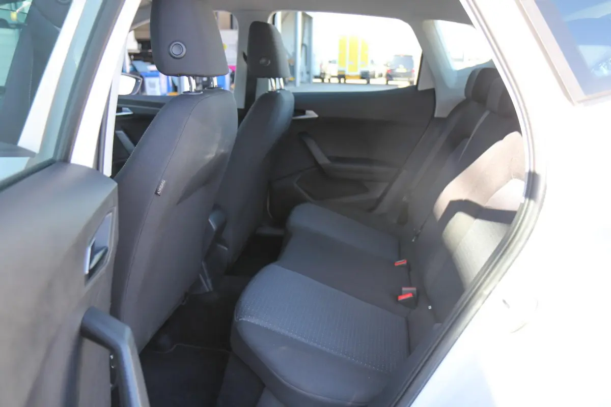 1.0 TSI 95pk Style | App Connect | Climate Control | Parkeersensoren Achter