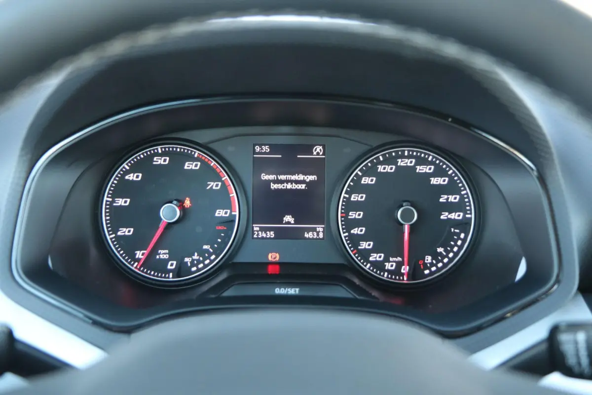 1.0 TSI 95pk Style | App Connect | Climate Control | Parkeersensoren Achter
