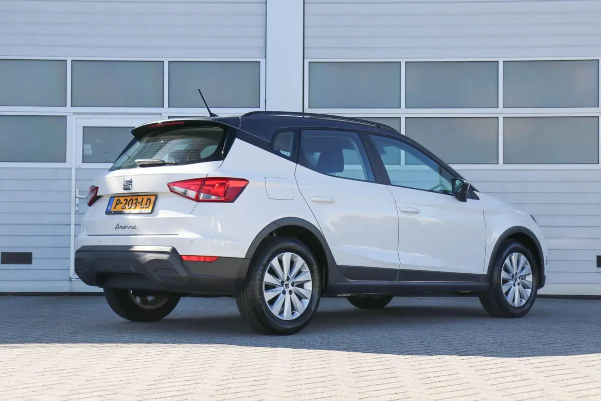 1.0 TSI 95pk Style | App Connect | Climate Control | Parkeersensoren Achter