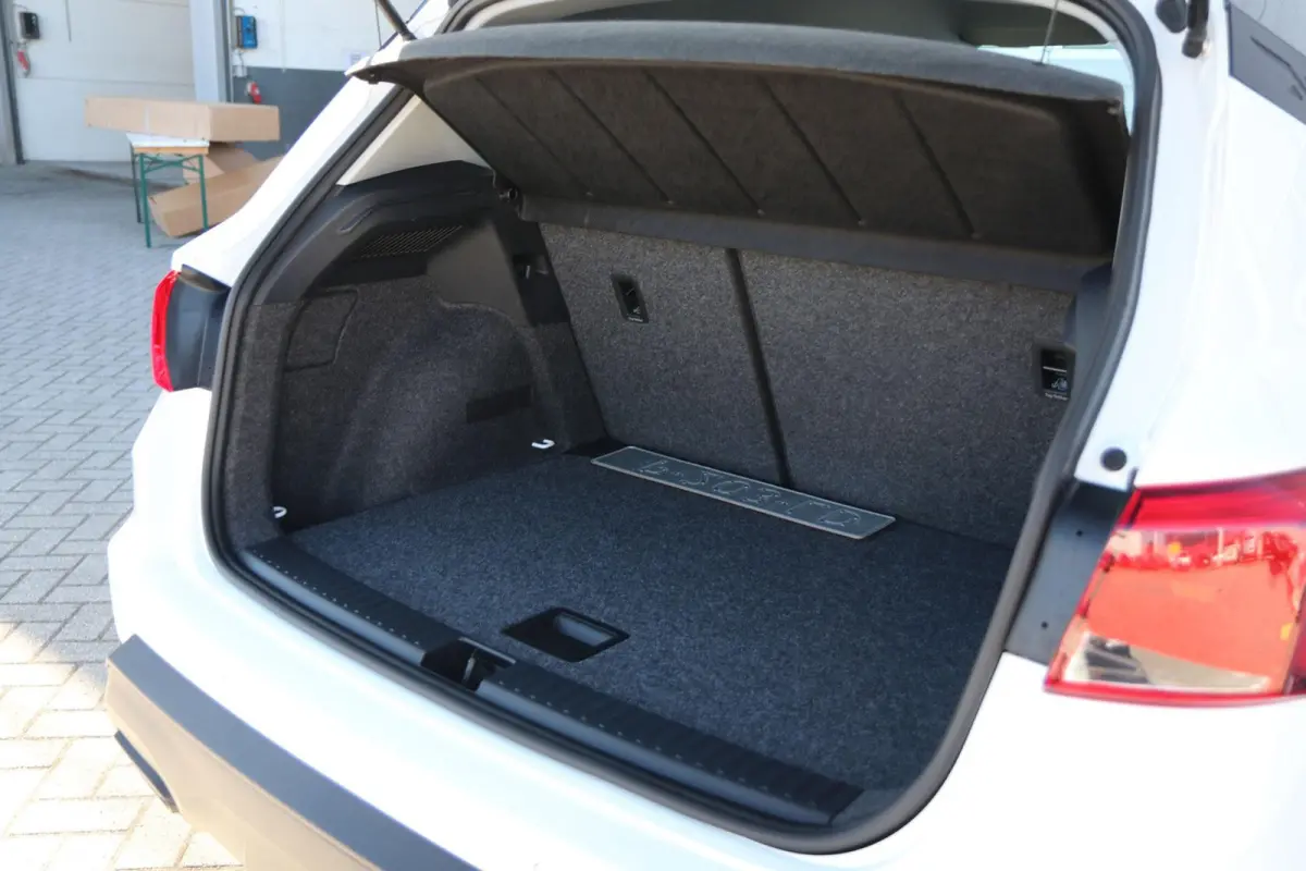 1.0 TSI 95pk Style | App Connect | Climate Control | Parkeersensoren Achter