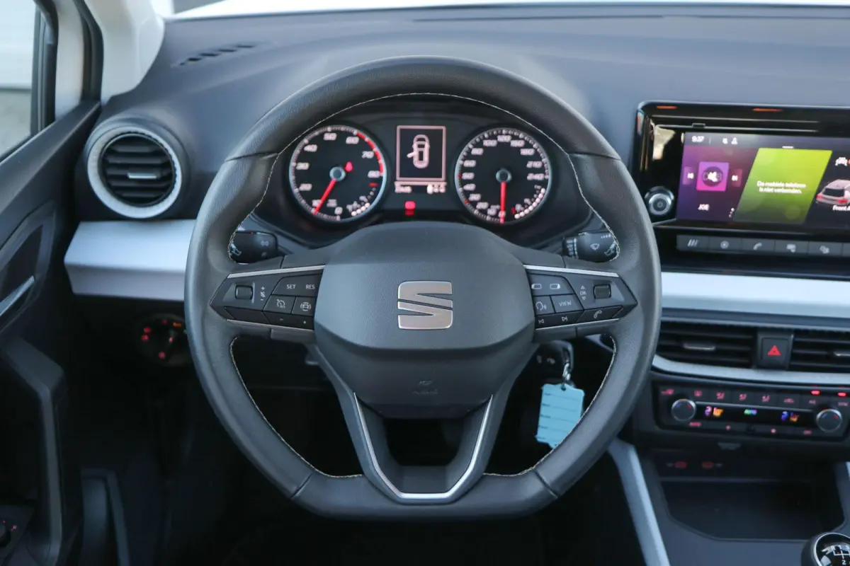 1.0 TSI 95pk Style | App Connect | Climate Control | Parkeersensoren Achter