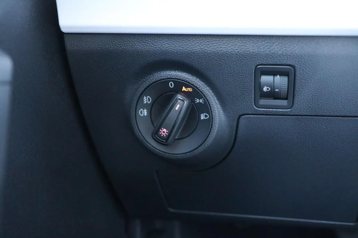 1.0 TSI 95pk Style | App Connect | Climate Control | Parkeersensoren Achter