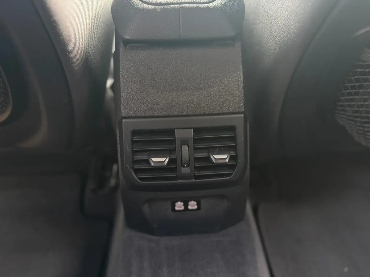 118i Executive Edition Xenon|XlNavi|VirtualDashboard|Nap!!