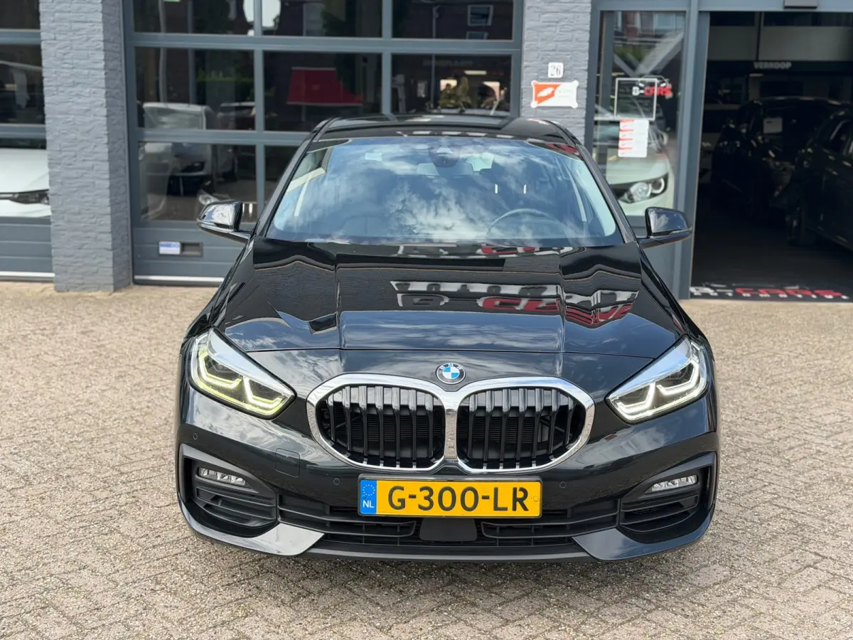 118i Executive Edition Xenon|XlNavi|VirtualDashboard|Nap!!