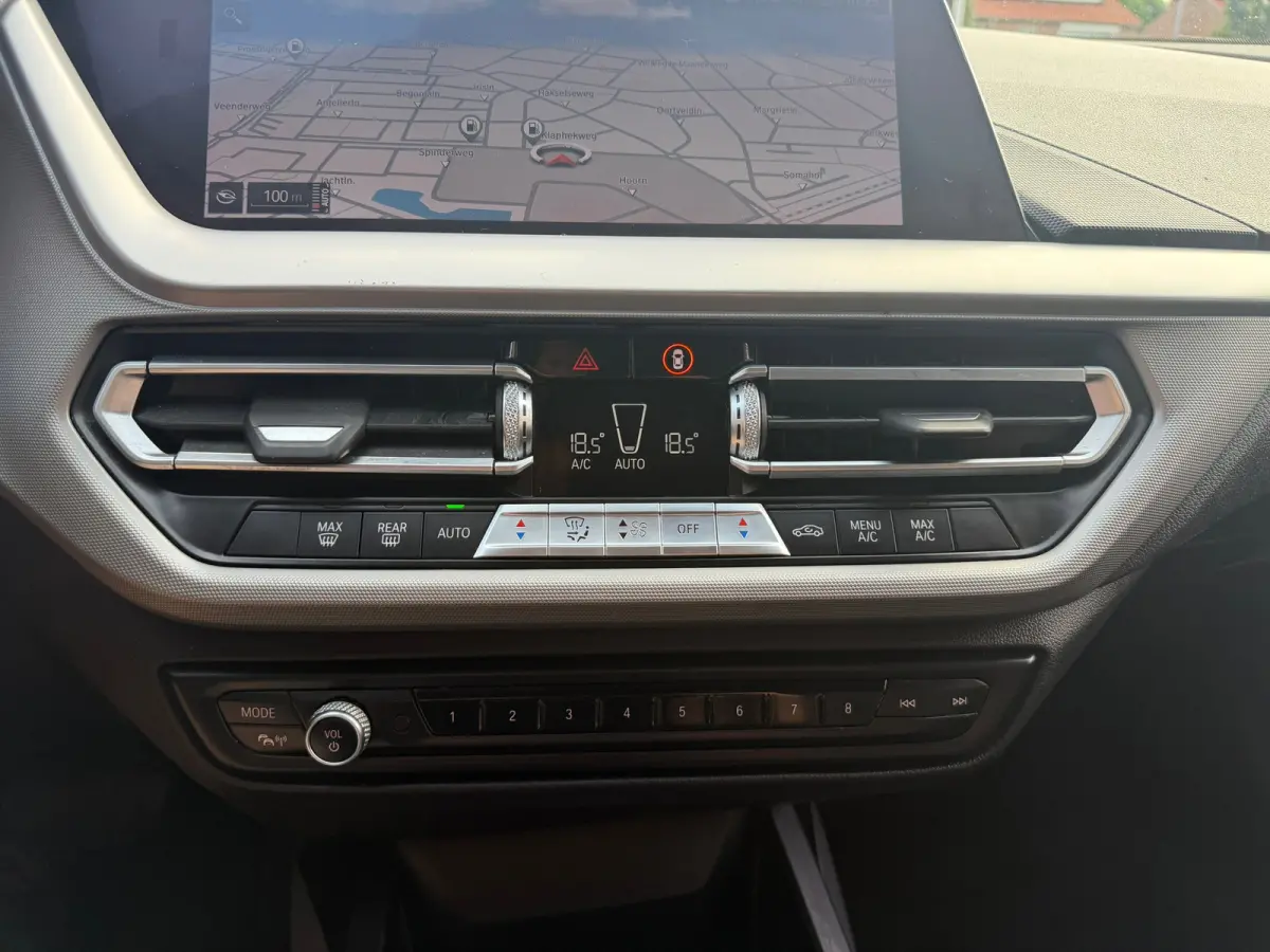 118i Executive Edition Xenon|XlNavi|VirtualDashboard|Nap!!