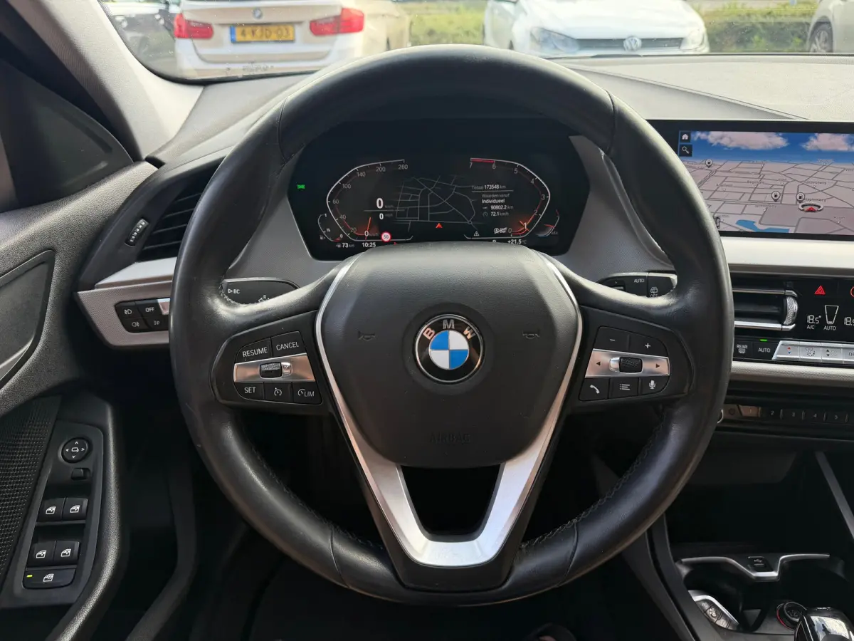 118i Executive Edition Xenon|XlNavi|VirtualDashboard|Nap!!