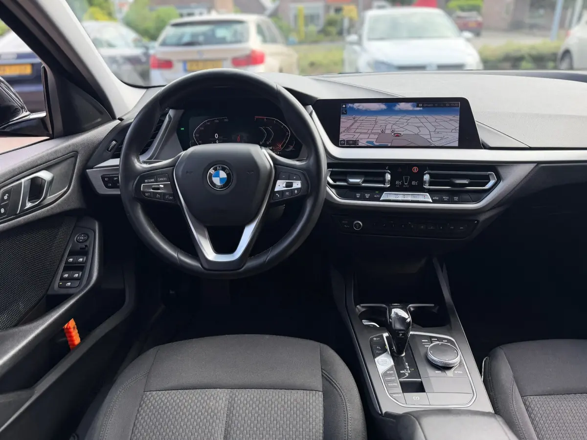 118i Executive Edition Xenon|XlNavi|VirtualDashboard|Nap!!