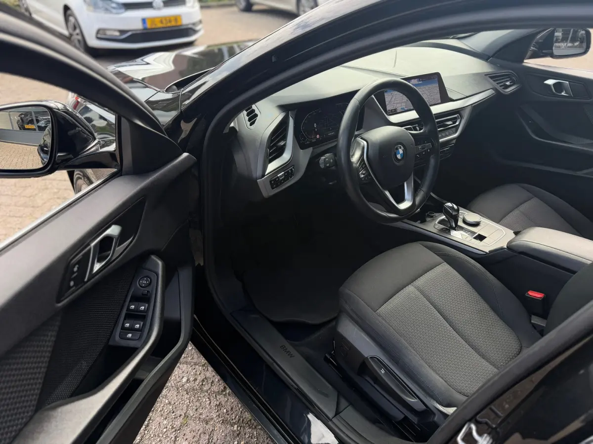 118i Executive Edition Xenon|XlNavi|VirtualDashboard|Nap!!