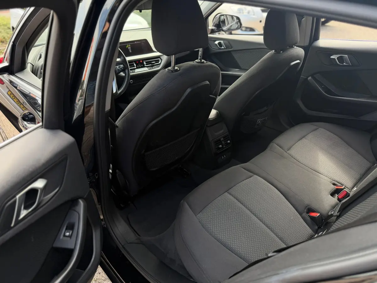 118i Executive Edition Xenon|XlNavi|VirtualDashboard|Nap!!