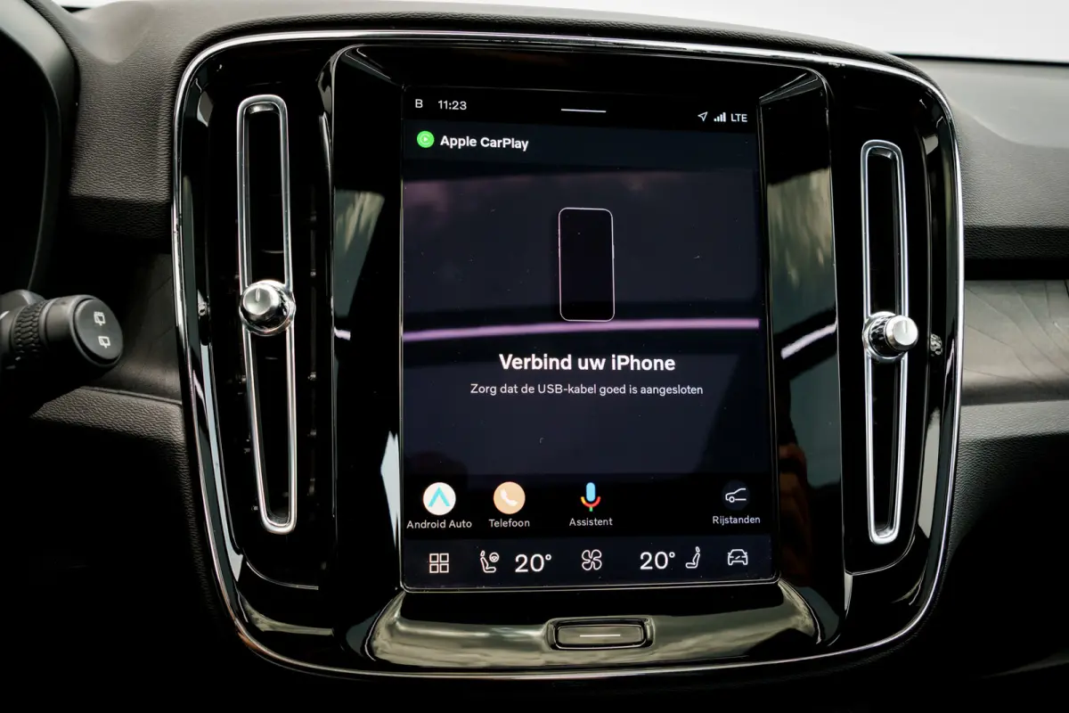 Single Motor Extended Range Ultimate | 82 kWh SOH 95,5% | Panoramadak | 360 camera | 19 inch | Elektr. Stoelen | Harman Kardon | XC