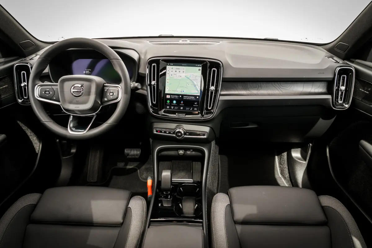Single Motor Extended Range Ultimate | 82 kWh SOH 95,5% | Panoramadak | 360 camera | 19 inch | Elektr. Stoelen | Harman Kardon | XC
