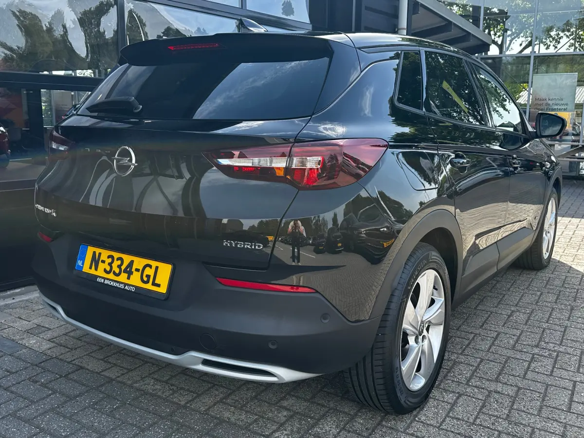1.6 Turbo 225 PK Hybrid Elegance | SOH 95%| AGR-COMFORTSTOELEN| CAMERA + SENSOREN| NAVIGATIE + APPLE CARPLAY/ANDROID AUTO| KEYLESS START| LED| DEALER ONDERHOUDEN|