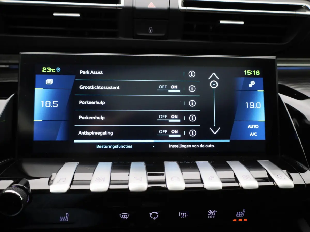 1.6 Hybrid 225 e-EAT8 GT Pack | Panoramadak | Apple Carplay / Android Auto | Stoelverwarming | Achteruitrijcamera | Parkeersensoren |
