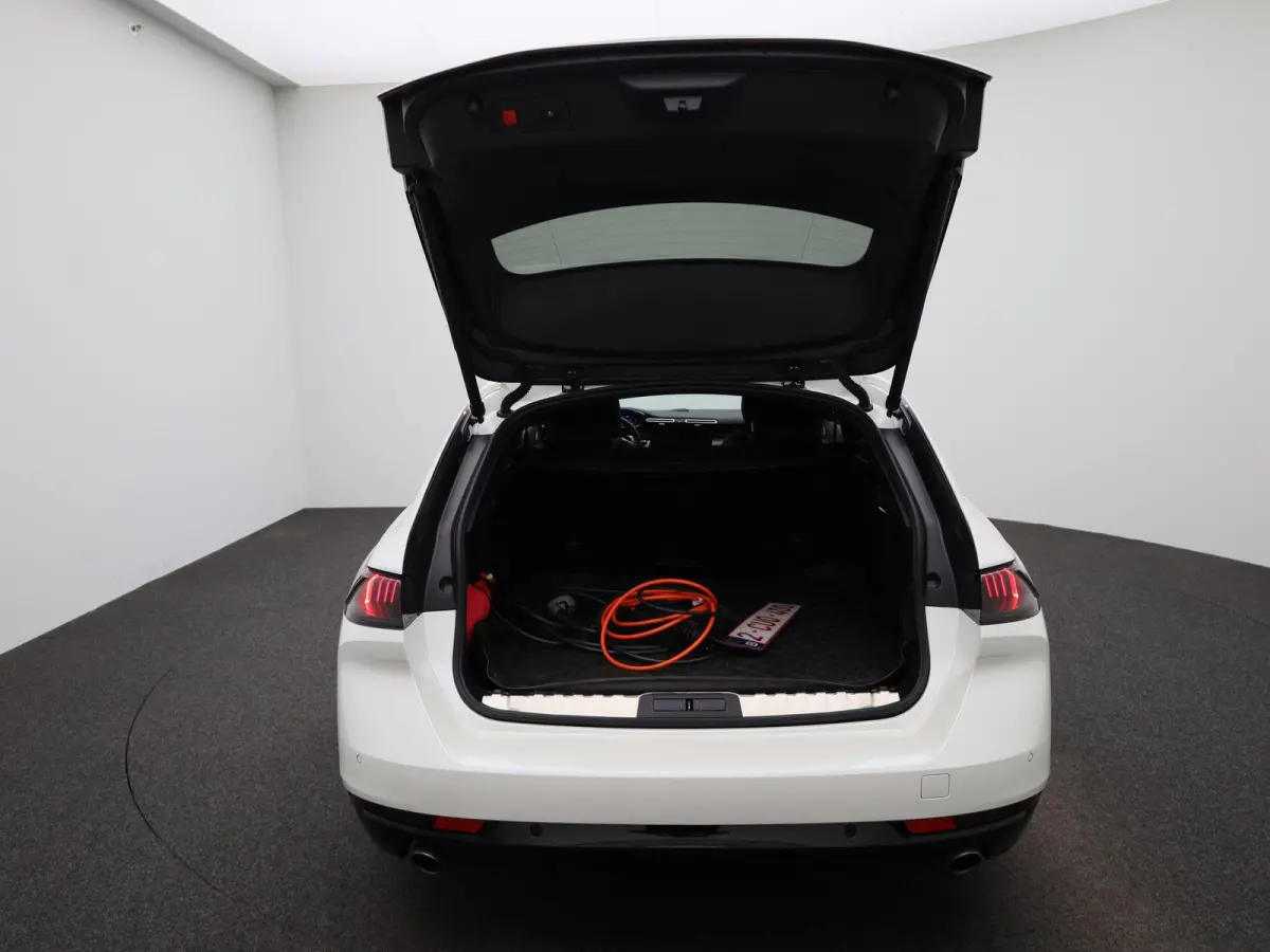 1.6 Hybrid 225 e-EAT8 GT Pack | Panoramadak | Apple Carplay / Android Auto | Stoelverwarming | Achteruitrijcamera | Parkeersensoren |