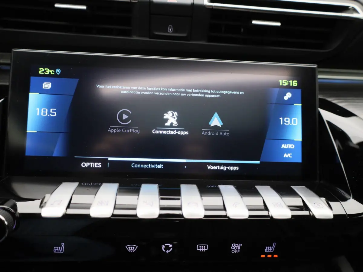 1.6 Hybrid 225 e-EAT8 GT Pack | Panoramadak | Apple Carplay / Android Auto | Stoelverwarming | Achteruitrijcamera | Parkeersensoren |