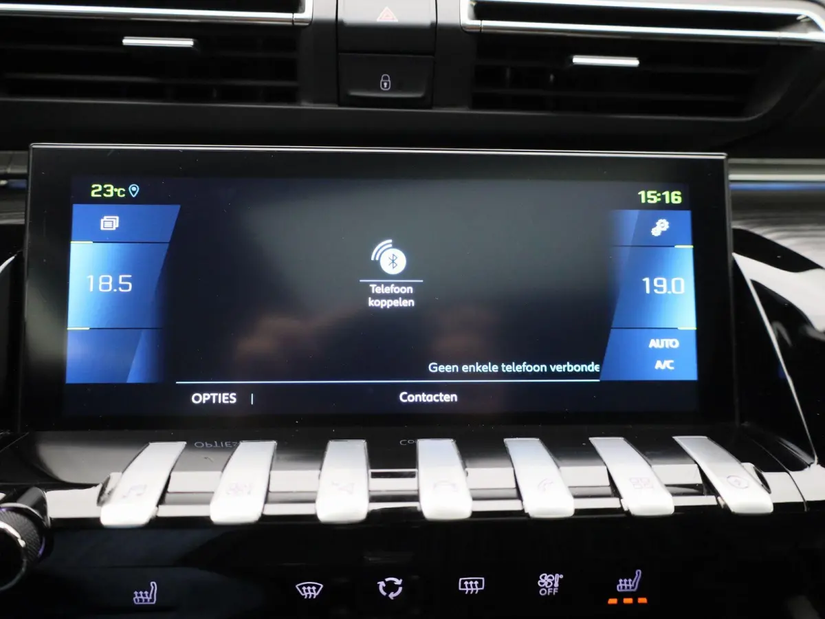 1.6 Hybrid 225 e-EAT8 GT Pack | Panoramadak | Apple Carplay / Android Auto | Stoelverwarming | Achteruitrijcamera | Parkeersensoren |