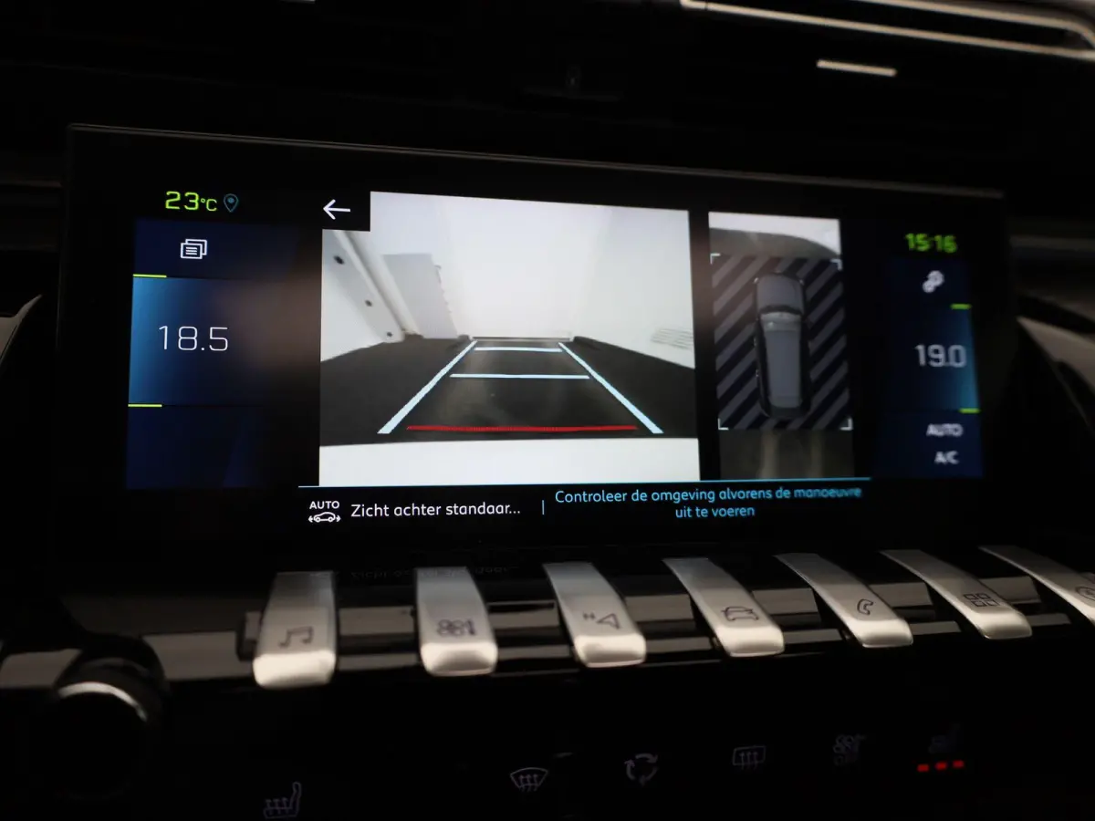 1.6 Hybrid 225 e-EAT8 GT Pack | Panoramadak | Apple Carplay / Android Auto | Stoelverwarming | Achteruitrijcamera | Parkeersensoren |